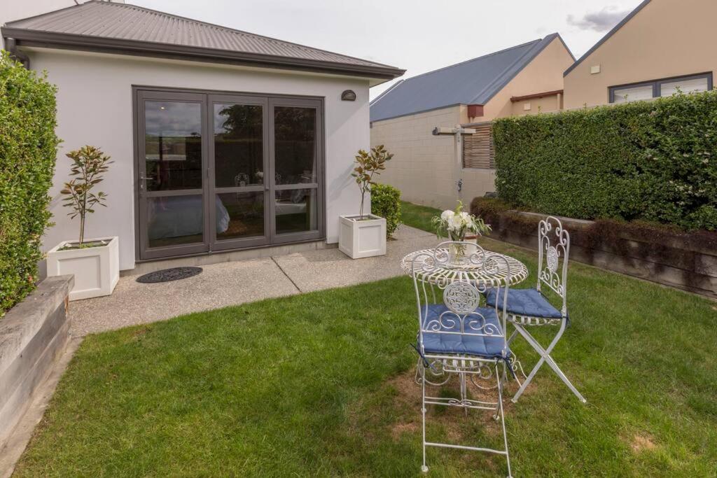 Private, Tasteful Studio Apartman Wanaka Kültér fotó